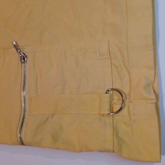 Aldo trevi yellow shorts size 8 zippered pockets cotton cargo style - Picture 4 of 10